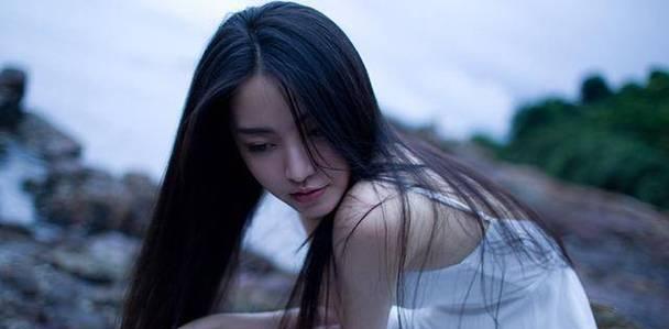 女友热情降温的原因与应对之策（探究女友心理变化背后的原因及如何重建感情）
