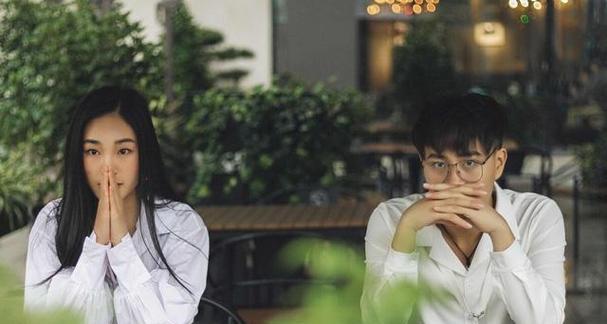 以女朋友坚决分手会后悔吗？如何挽回？（分手的必要性、情感的转变、挽回的方法）