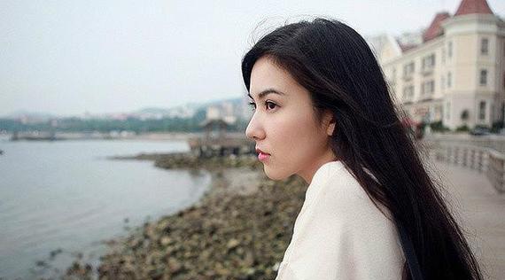 如何挽回女友的心？（分手后的挽回必备策略，让你成为她心中的唯一）
