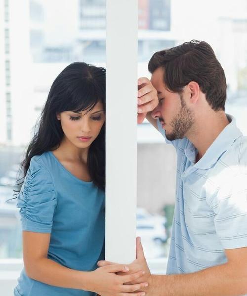 挽回女友的心，成功复合的7大技巧（从理解到行动，让她重新爱上你的秘诀，行动是胜利的关键）