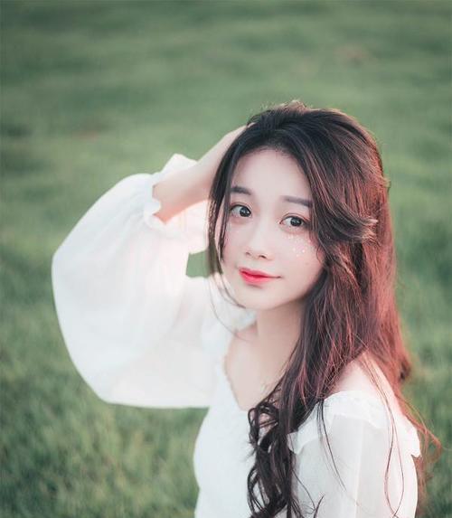 女生分手后不可能复合的表现（以情感行为为例，探析女生心理变化）