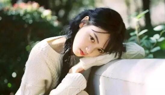 如何挽回绝情的前女友（15个实用技巧助你赢回她的心）