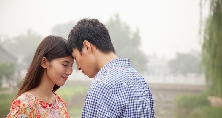 婚姻经营，离婚成本高不可承受！（揭示离婚花费大、心理伤害深的真相，关注婚姻稳定的重要性）