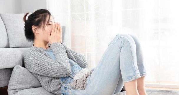 缓解嫉妒心强的女人情绪的方法（调整思维观念，建立自信心）