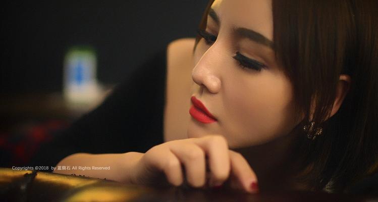 女生出轨如何挽回？（掌握正确方法，挽救爱情不晚。）