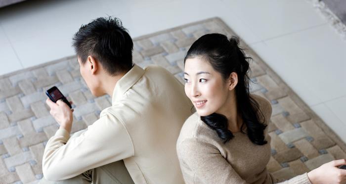 老公要求分居，如何挽回婚姻？（婚姻走到尽头，还有机会挽回吗？——挽回婚姻技巧详解）