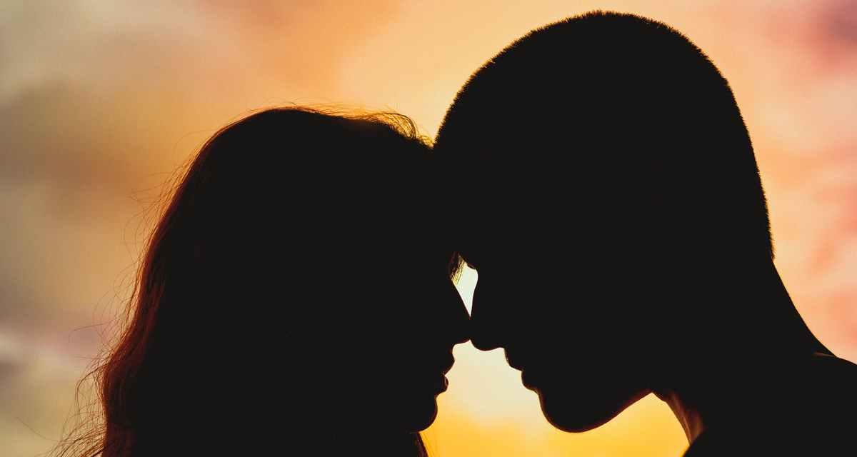 老公与前妻保持联系的解决方案（如何处理老公与前妻的联系）