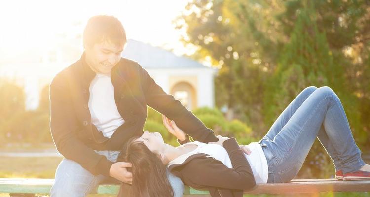 老婆出轨了怎么挽救婚姻（婚姻中的第三者）