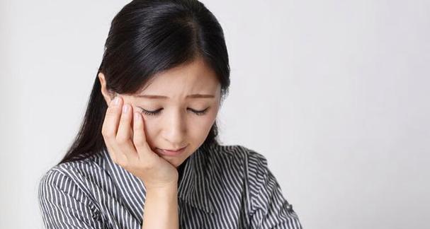 当老公抑郁症来袭（帮助你面对老公抑郁症引起的家庭危机）