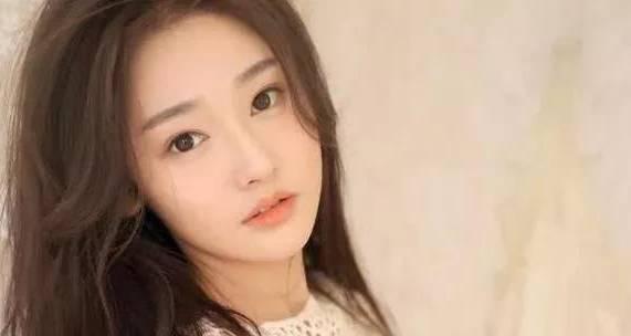 男友不懂浪漫，女友想分手的故事（男友的不作为让女友心生不满）
