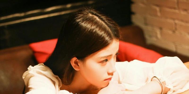 女友冷暴力分手后如何有效挽回（3招帮你挽回女友的心）