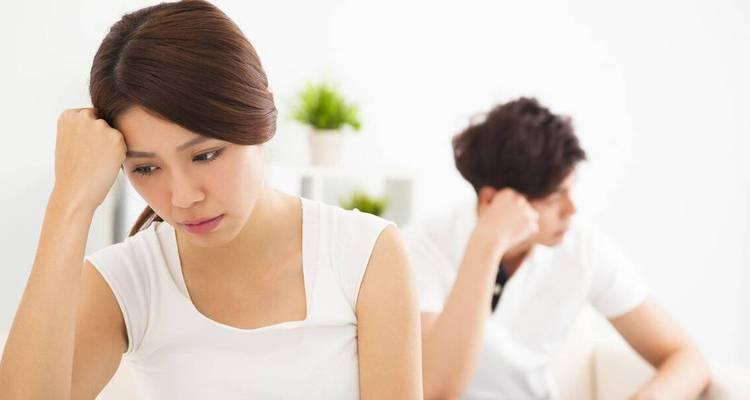 挽回女友的最佳方法（伤害女友后如何重建关系）