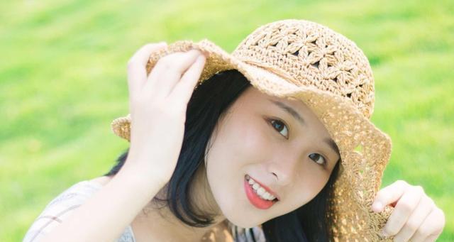 试探他是否喜欢你的心思大揭秘（15个段落教你如何从他的言行中看出真实想法）