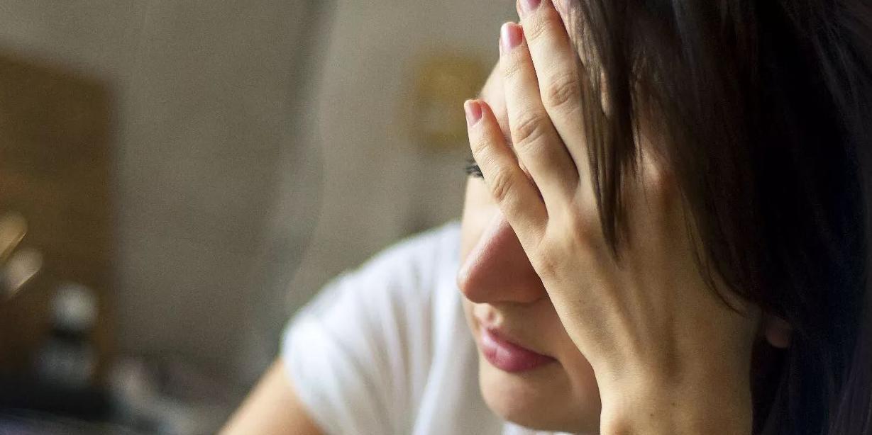 出轨女人的心态揭秘（从满足虚荣到对婚姻绝望）