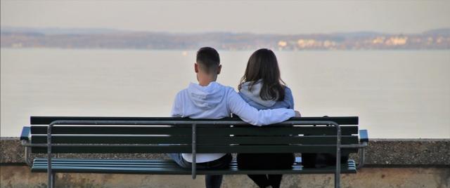 以婚外情分手几天后，还能够复合吗（重建信任和感情的关键是什么）