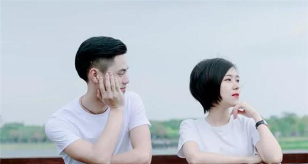 男友情商低的表现及应对方法（如何应对男友情商低下的挑战）
