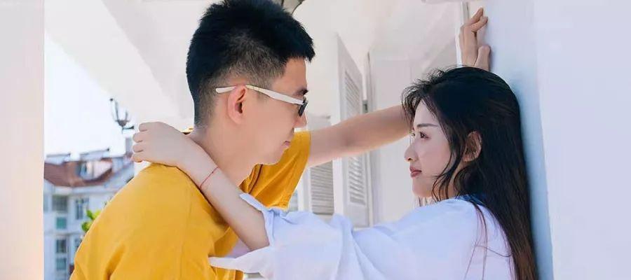 男友提分手怎么办（挽回爱情的最佳方法与心理建议）