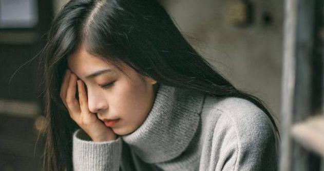 摆脱自卑情绪，找回自信生活（以我自卑怎么办）