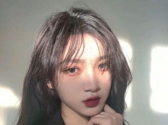 明明爱你，却无法表白的困境