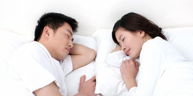如何调整心态应对男人的出轨（女人应该如何理性面对男人的背叛）