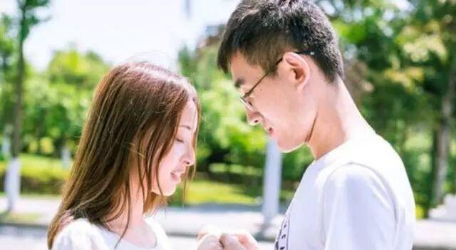 打动女人心的男人之道（15个技巧教你赢得女人的欢心）