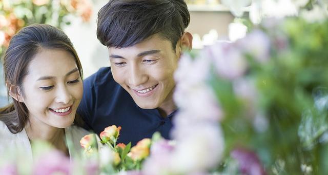 从爱情到生活，探索夫妻关系的真谛（从爱情到生活）