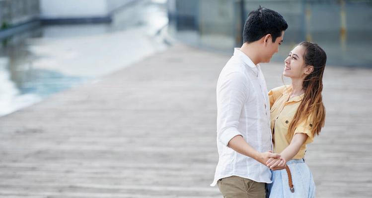 男朋友态度冷淡怎么办？如何改善关系？
