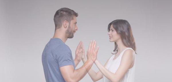 男人出轨保护小三说明什么？背后的心理动机是什么？