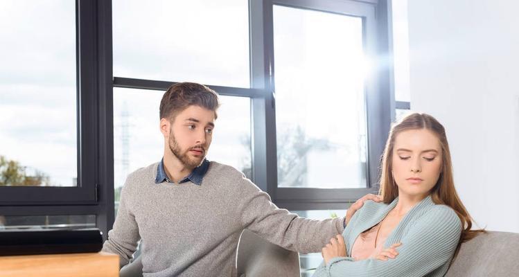 男人出轨会有什么现象？如何发现出轨的迹象？