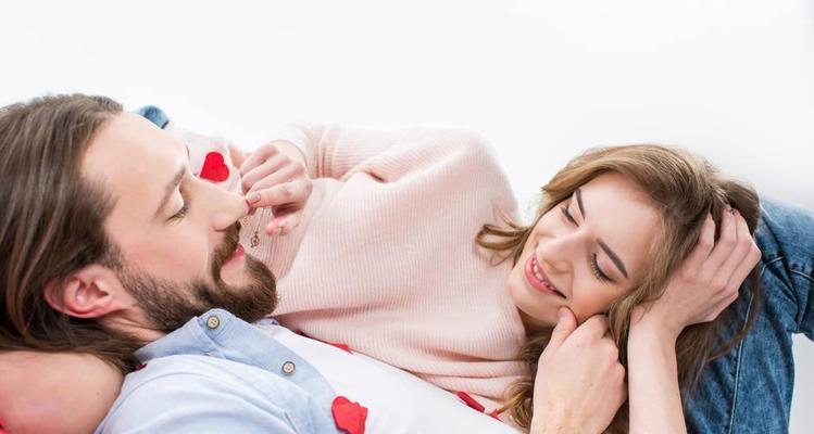 如何挽回男友的心？面对他放不下前女友该怎么办？