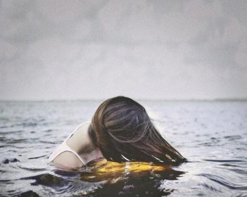 面对女生说再也不见我怎么办？有效沟通和挽回的策略是什么？