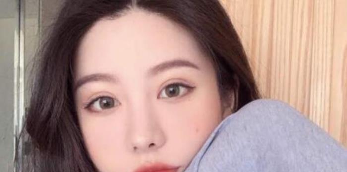 女朋友越来越物质怎么办？如何处理感情中的物质追求问题？