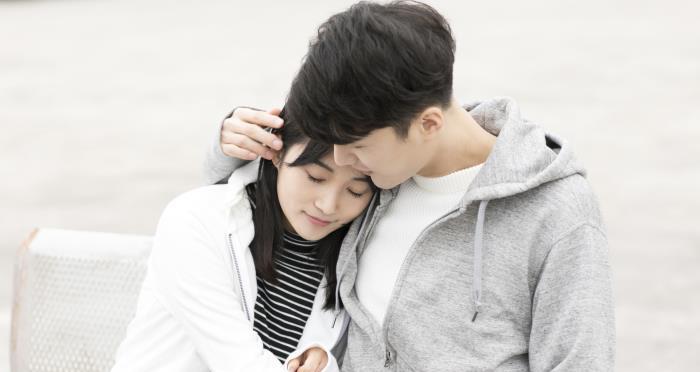女朋友吃醋了该怎么哄？有效哄女朋友的五个步骤是什么？