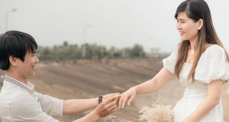 如何处理男友的不信任并维持感情稳定？