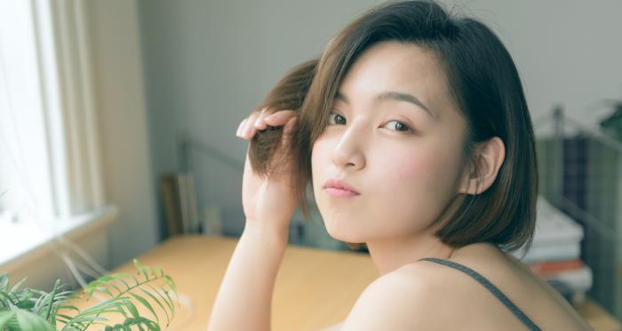 女朋友出轨了还能要吗？处理出轨感情的正确方法是什么？