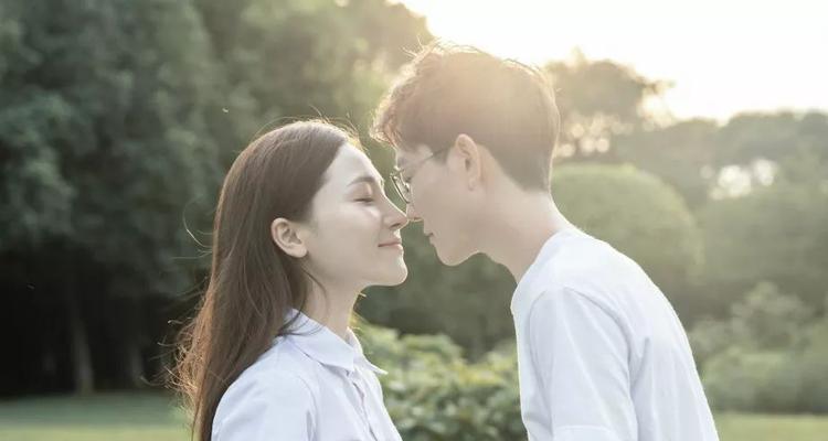女朋友分手后仍保持联系但感觉消失如何挽回？