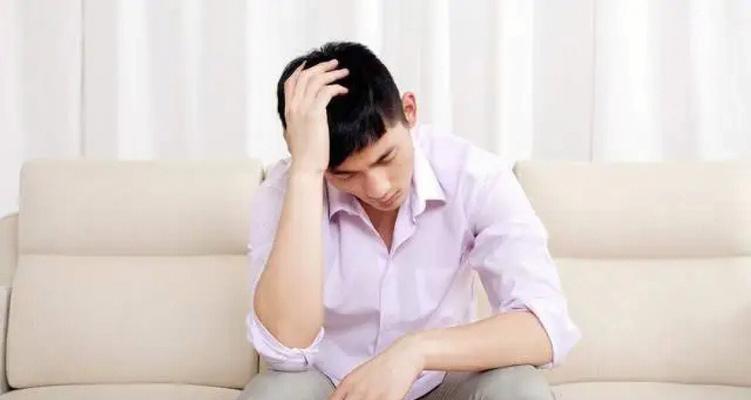 女朋友躲着我她父母不同意怎么办？如何处理家庭与爱情的冲突？