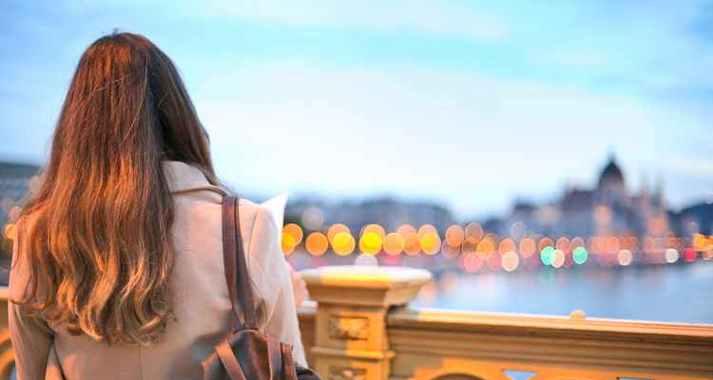 女朋友说累了要分手该怎么挽回？有效挽回爱情的策略是什么？