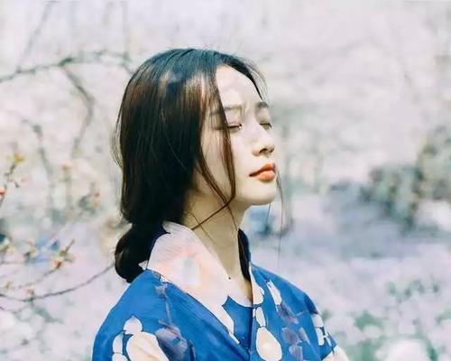 女朋友幼稚不成熟怎么办？如何帮助她成长？