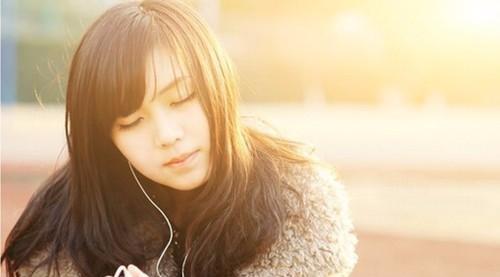 女生出轨后男生提出分手能挽回吗？挽回感情的有效方法是什么？