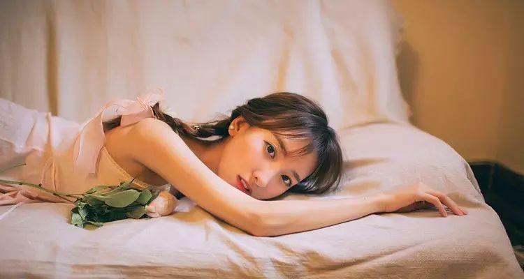 女友分手后突然要结婚了怎么办？如何处理这种复杂情感问题？