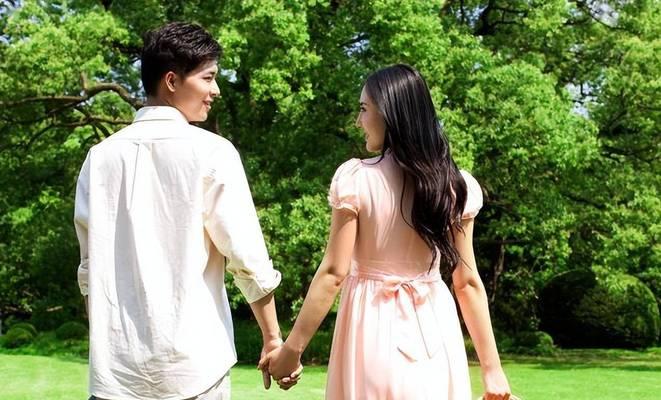 婚姻中一方不愿意沟通怎么办？如何改善夫妻间的沟通障碍？