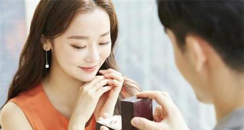 男人挽救婚姻的正确方法是什么？如何有效解决婚姻危机？