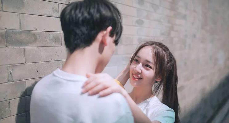 挽回男友的心：当他说不再那么爱你时该怎么办？