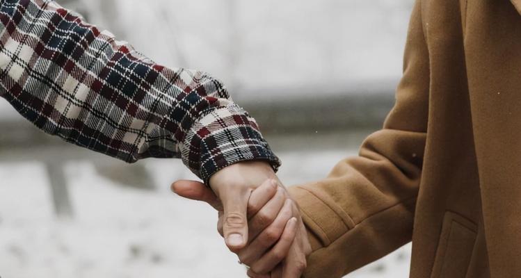 面对男友提出的“不合适”分手，如何有效挽回感情？