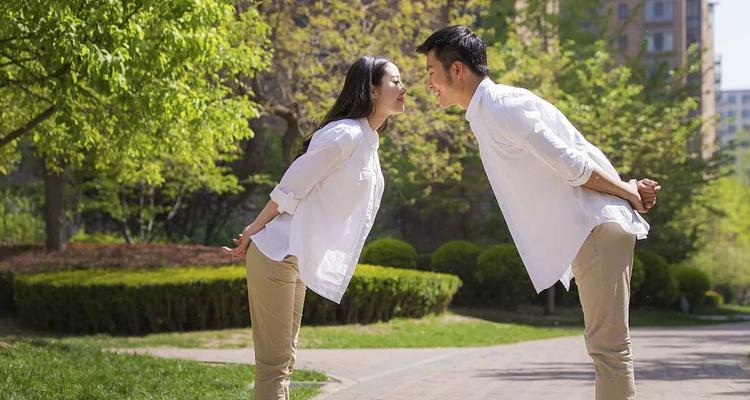 挽回男友有新欢的策略是什么？还能恢复到原来的感情状态吗？