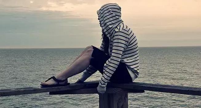 分手后是否应该回头寻找前任？背后的心理原因是什么？