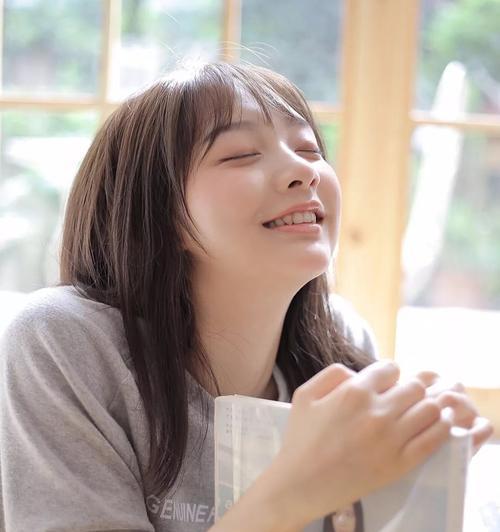 女孩子怕谈恋爱怎么办？如何克服恋爱恐惧？