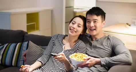 女朋友的前男友想复合怎么办？如何处理这种情况？