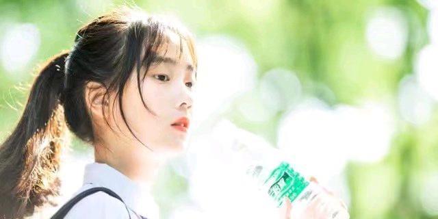 如何处理男朋友忘不了前女友还总拿我比较的情况？